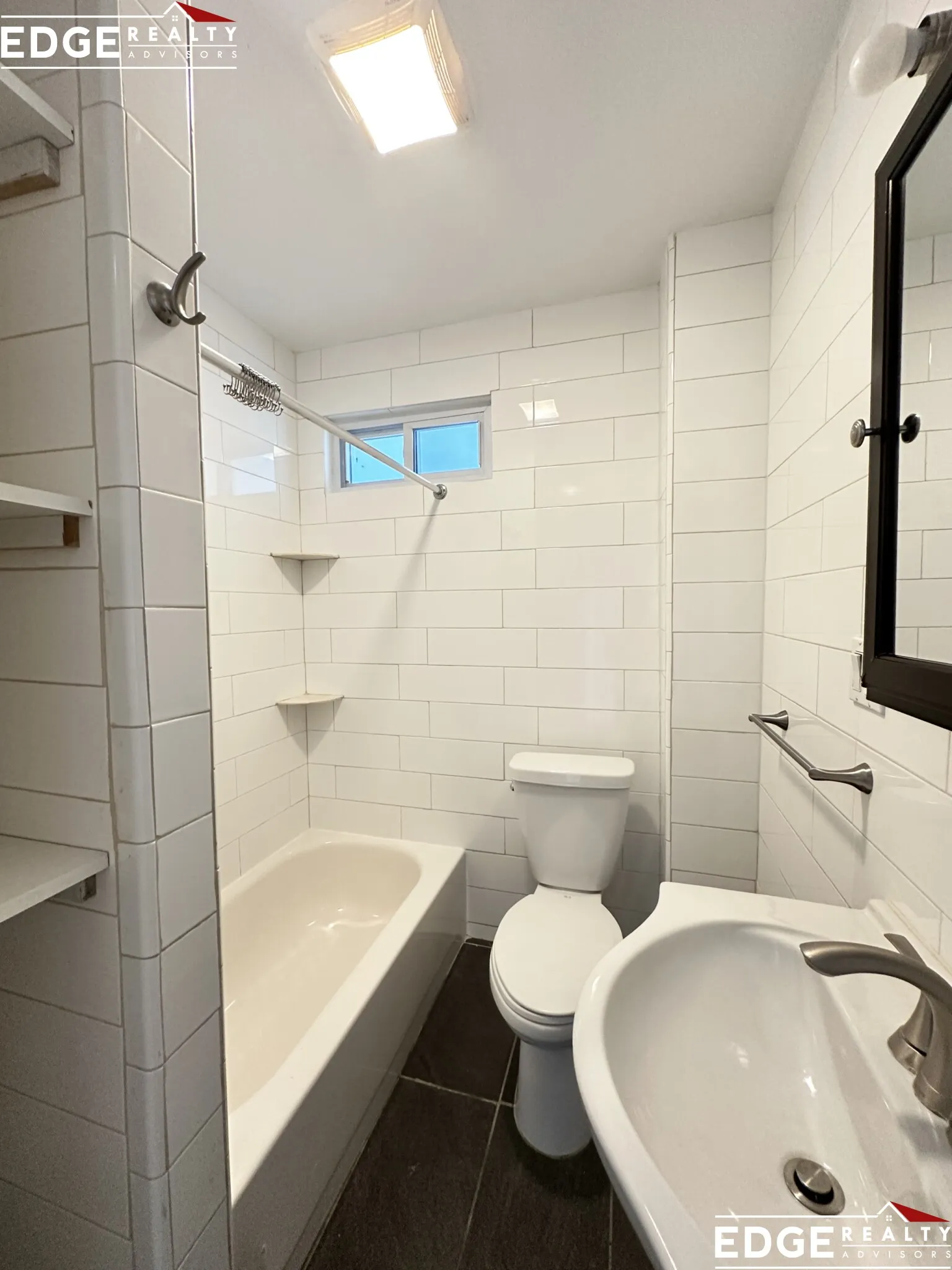 3 bed, 1 bath apartment for rent at 311 Warren St Unit 2, Waltham — photo 2 of 7