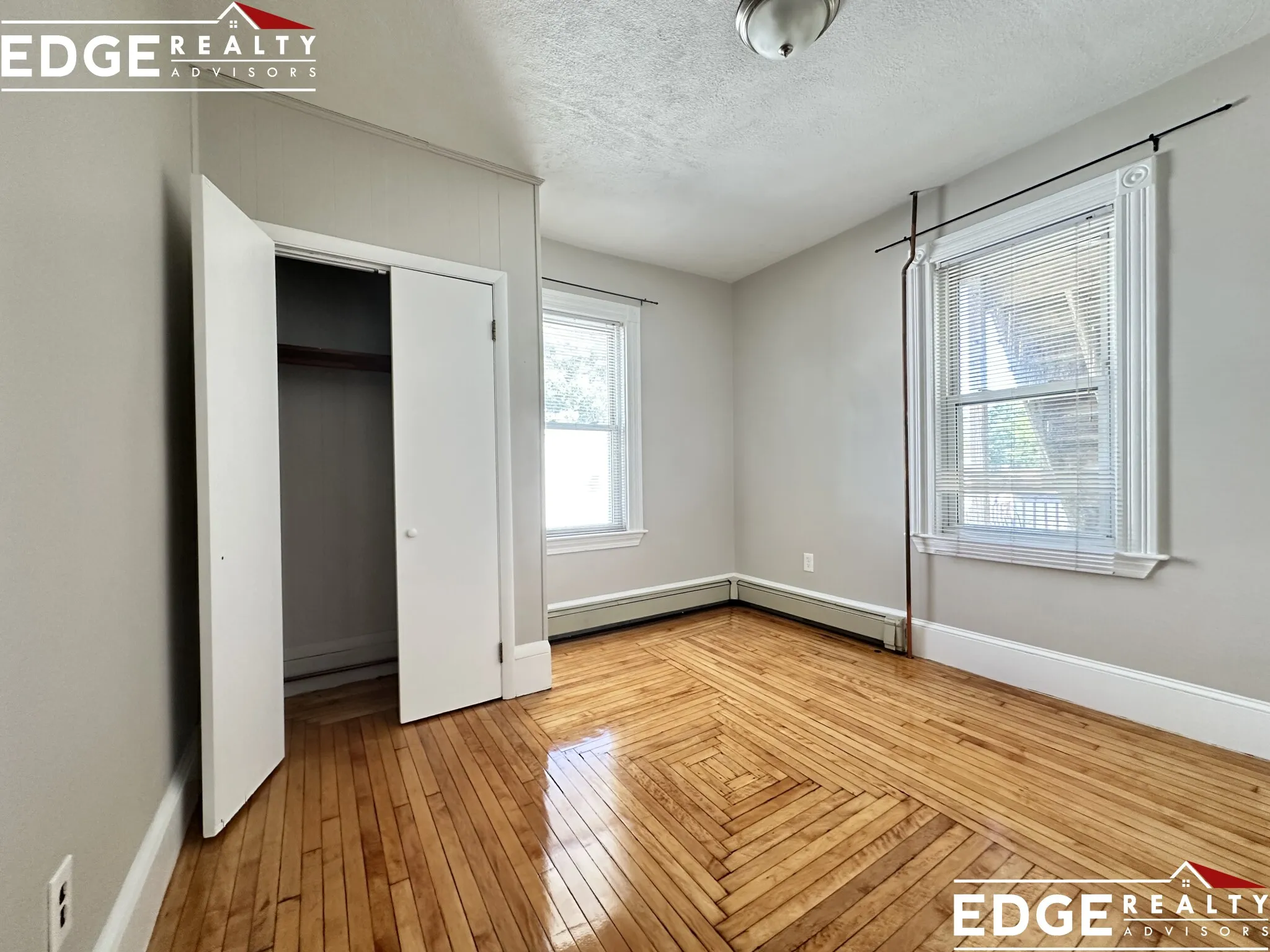 3 bed, 1 bath apartment for rent at 311 Warren St Unit 2, Waltham — photo 4 of 7