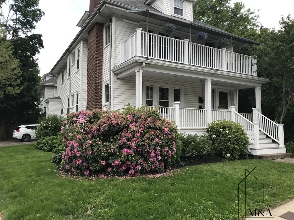 3 bed, 2 bath apartment for rent at 311 Waverley Ave Unit 311, Watertown — photo 10 of 11