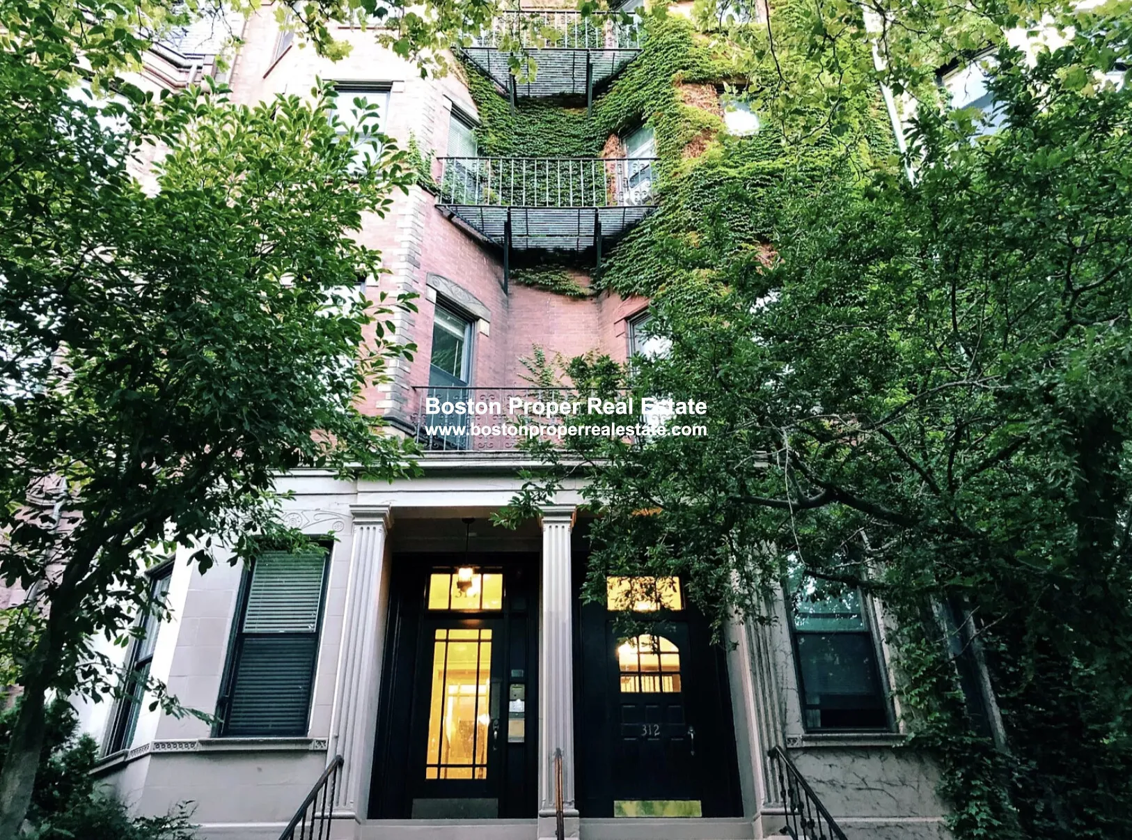Studio bed, 1 bath apartment for rent at 312 Beacon St Unit 1, Back Bay — photo 1 of 6