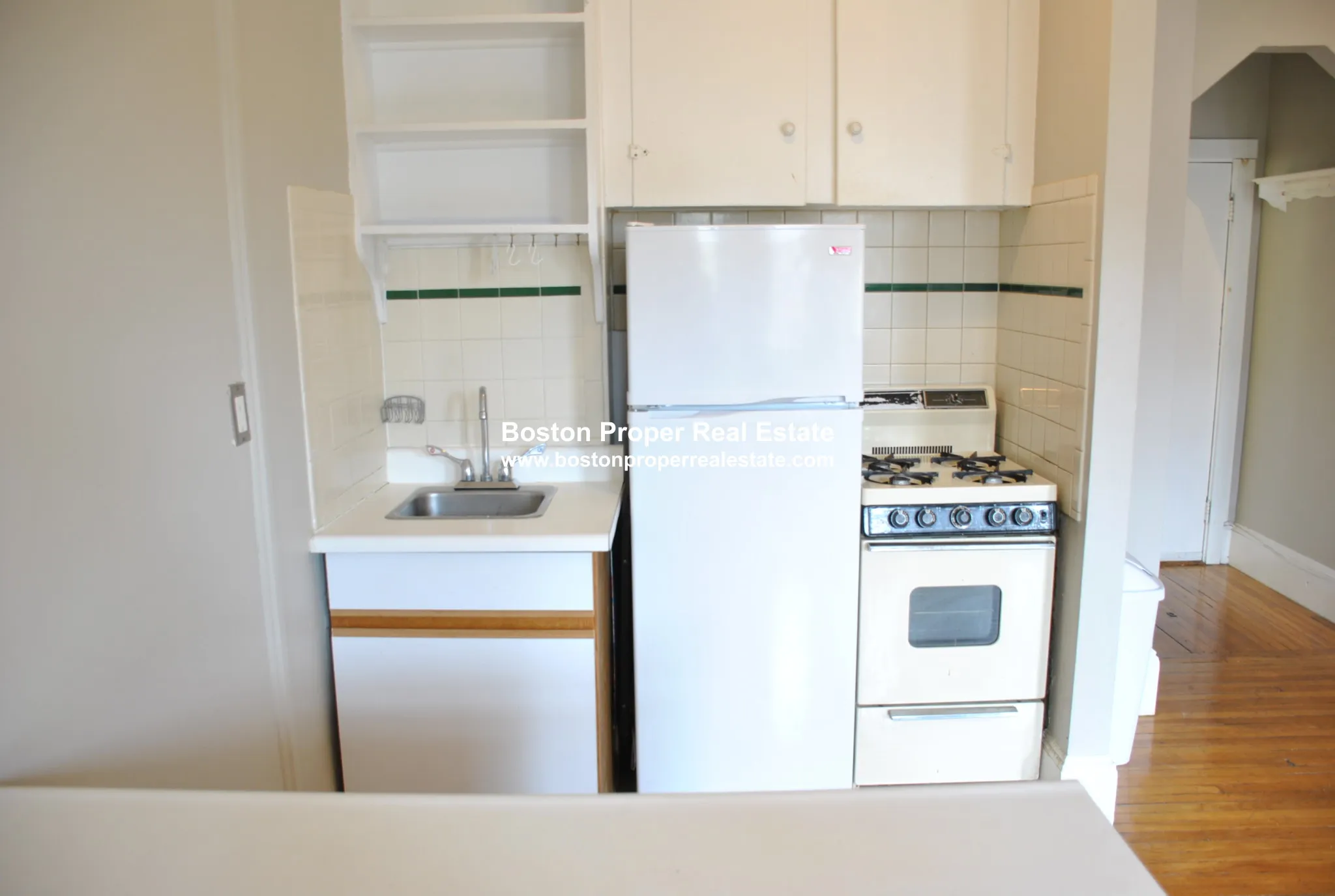 Studio bed, 1 bath apartment for rent at 312 Beacon St Unit 6, Back Bay — photo 5 of 9