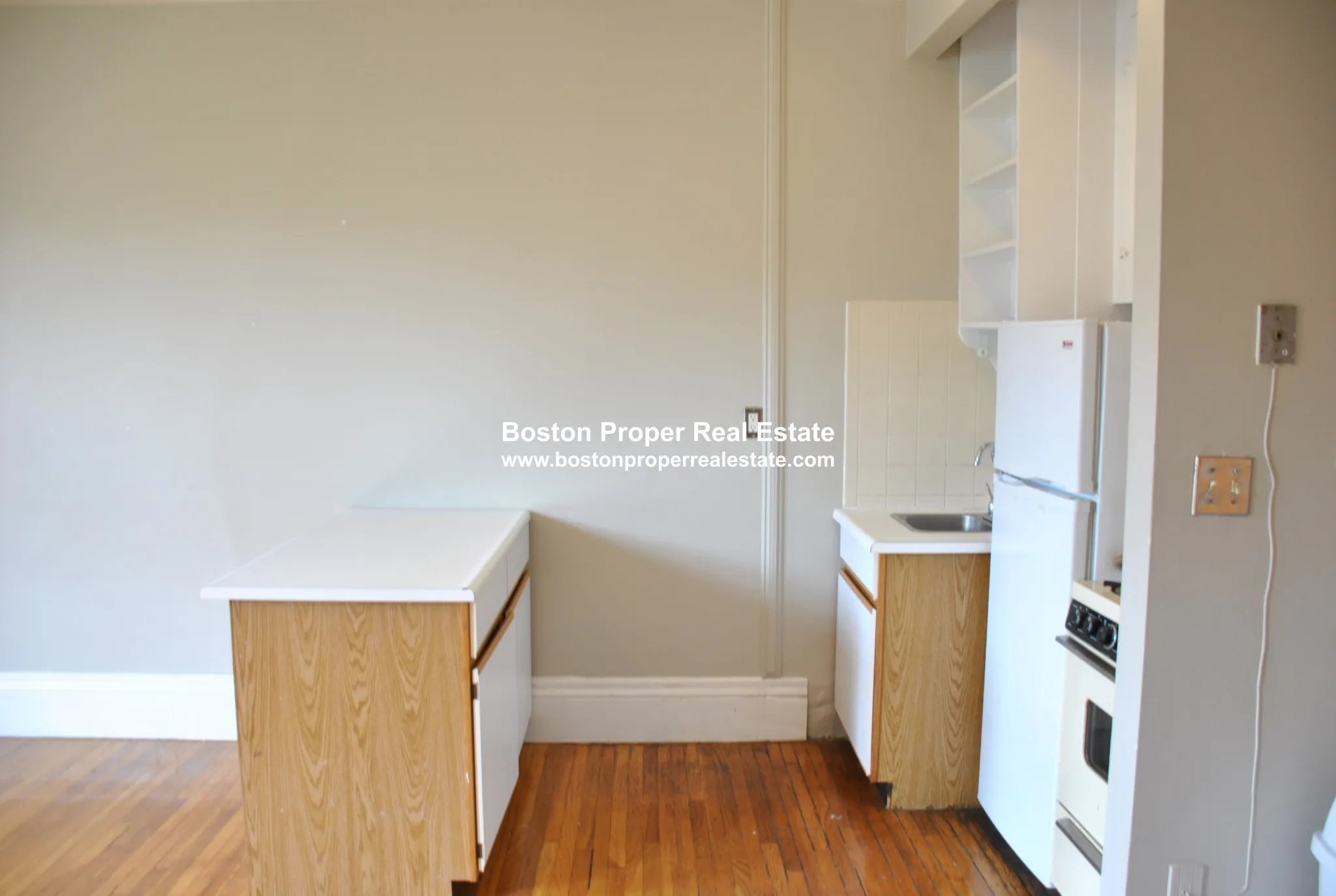 Studio bed, 1 bath apartment for rent at 312 Beacon St Unit 6, Back Bay — photo 4 of 9