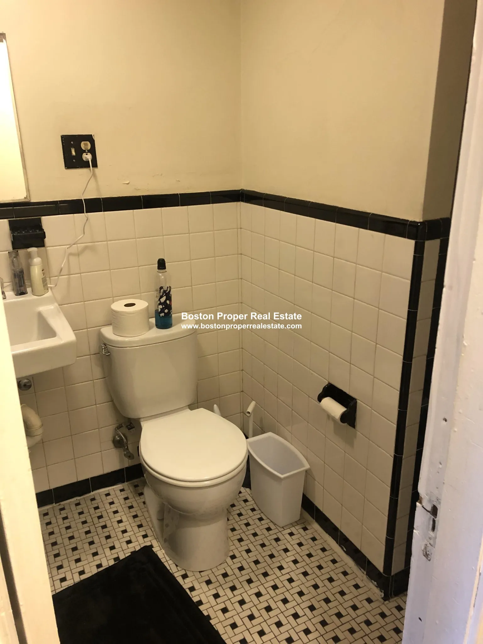 Studio bed, 1 bath apartment for rent at 312 Beacon St Unit 8, Back Bay — photo 8 of 9