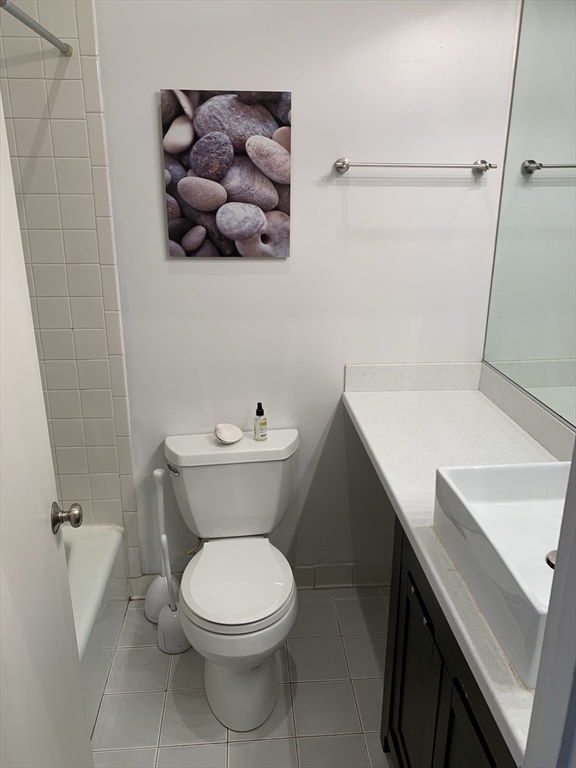 1 bed, 1 bath apartment for rent at 312 Columbus Ave Unit 5, South End — photo 7 of 7
