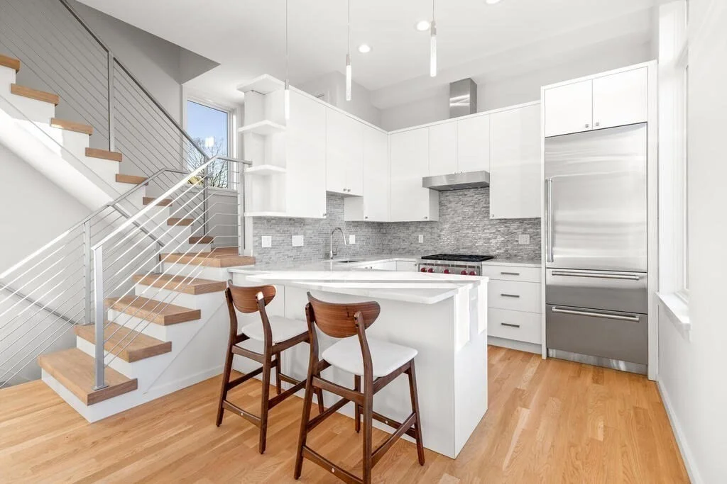 4 bed, 3 bath apartment for rent at 312 Putnam Ave Unit 312, Cambridgeport — photo 4 of 13