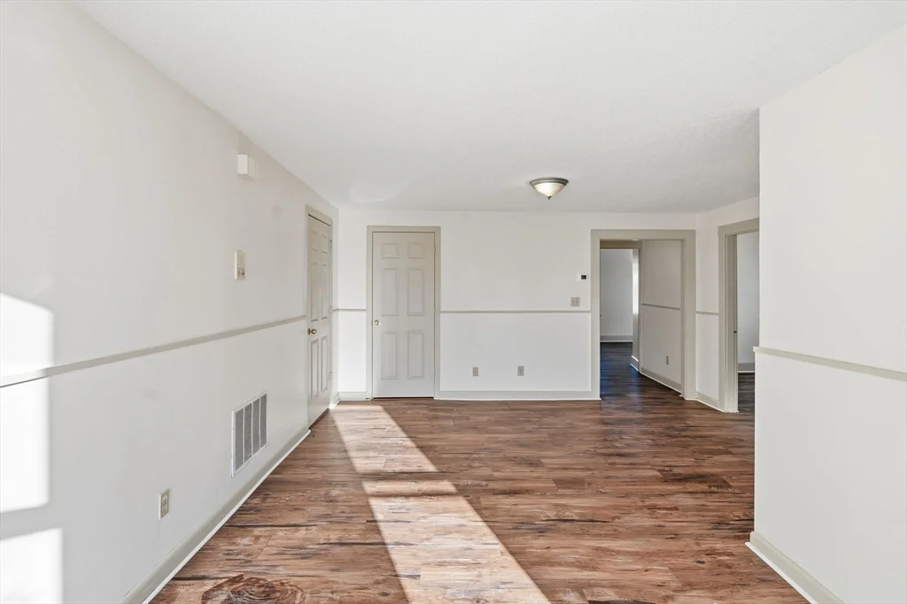 3 bed, 1 bath apartment for rent at 312 Rivet St Unit 2, New Bedford — photo 3 of 20