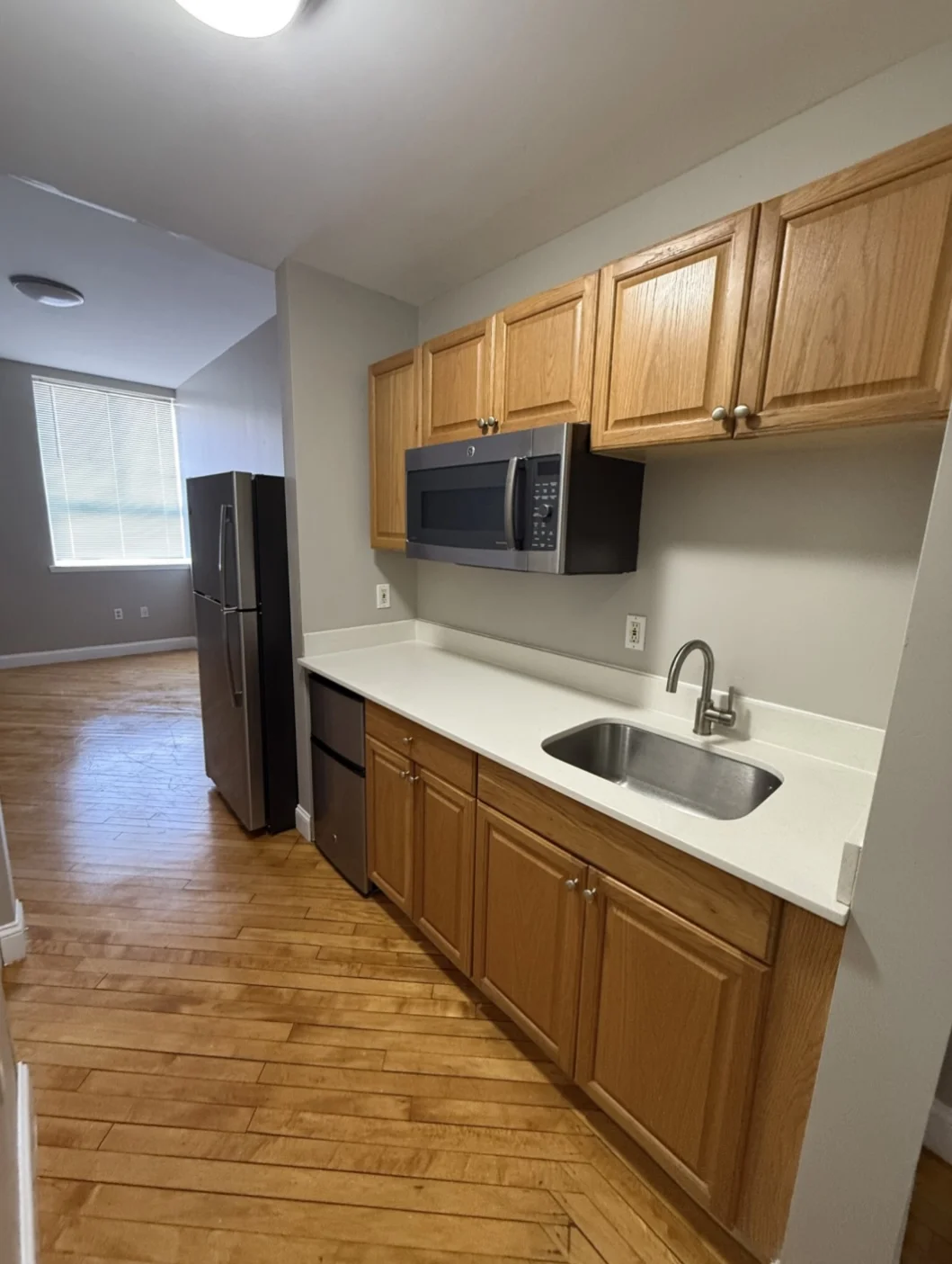 Studio bed, 1 bath apartment for rent at 312 Shirley St Unit 208, Winthrop — photo 7 of 8