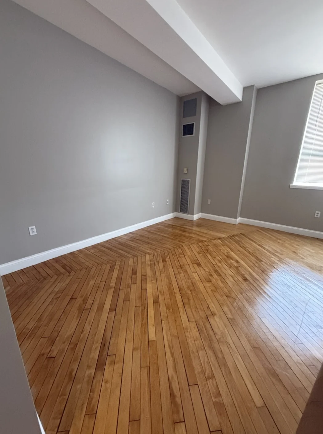 Studio bed, 1 bath apartment for rent at 312 Shirley St Unit 208, Winthrop — photo 6 of 8