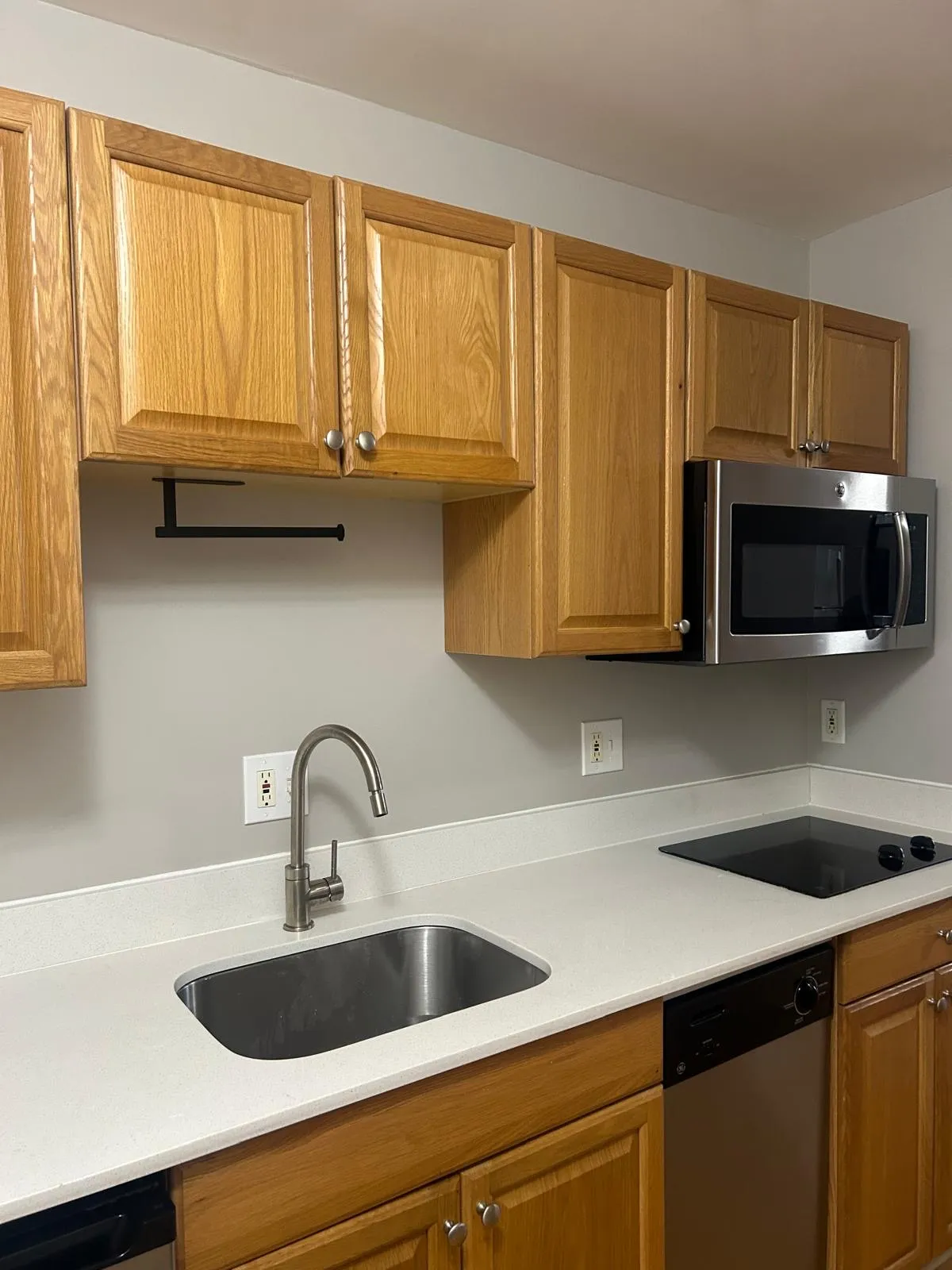 1 bed, 1 bath apartment for rent at 312 Shirley St Unit 210, Winthrop — photo 2 of 5