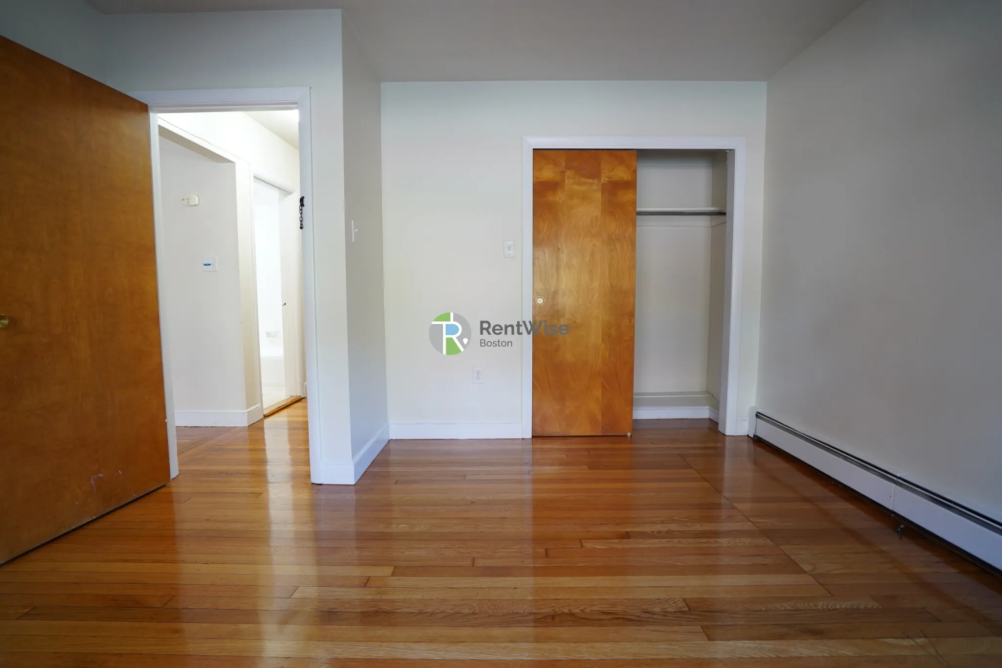 2 bed, 1 bath apartment for rent at 312 Tappan St Unit 1, Aspinwall Hill — photo 10 of 17