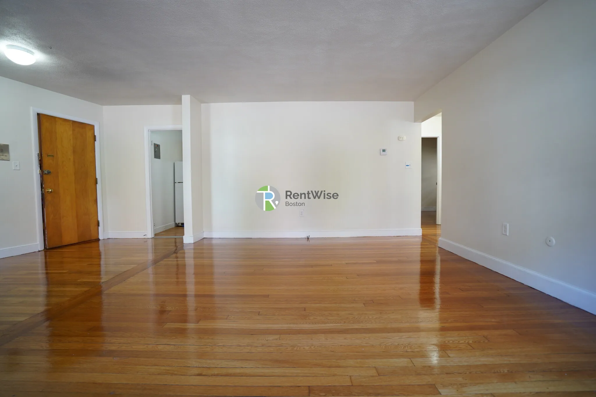 2 bed, 1 bath apartment for rent at 312 Tappan St Unit 1, Aspinwall Hill — photo 3 of 17