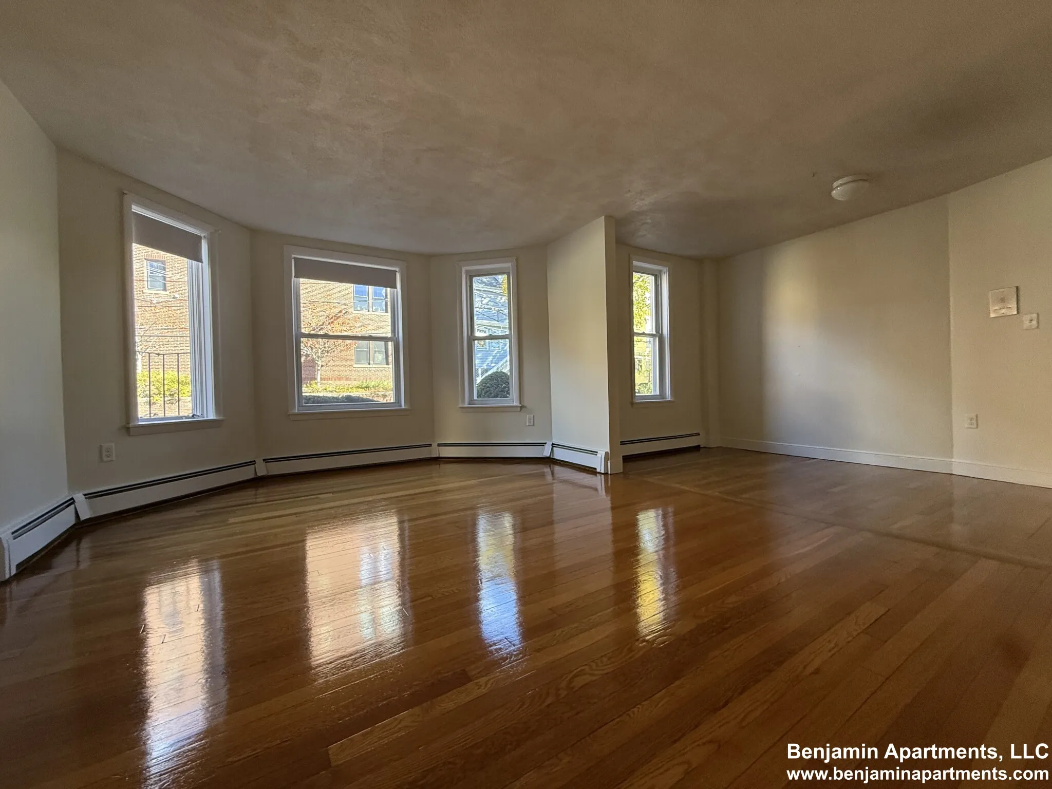 2 bed, 1 bath apartment for rent at 312 Tappan St Unit 1D, Aspinwall Hill — photo 1 of 12