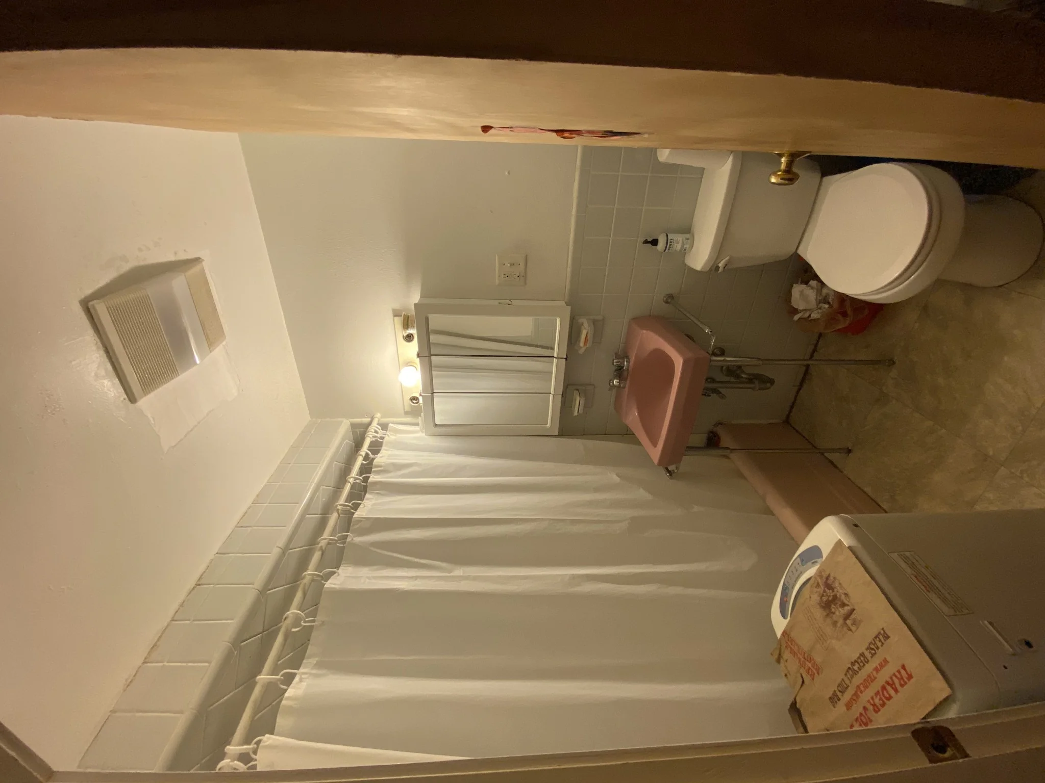 2 bed, 1 bath apartment for rent at 312 Tappan St Unit 3, Aspinwall Hill — photo 27 of 28