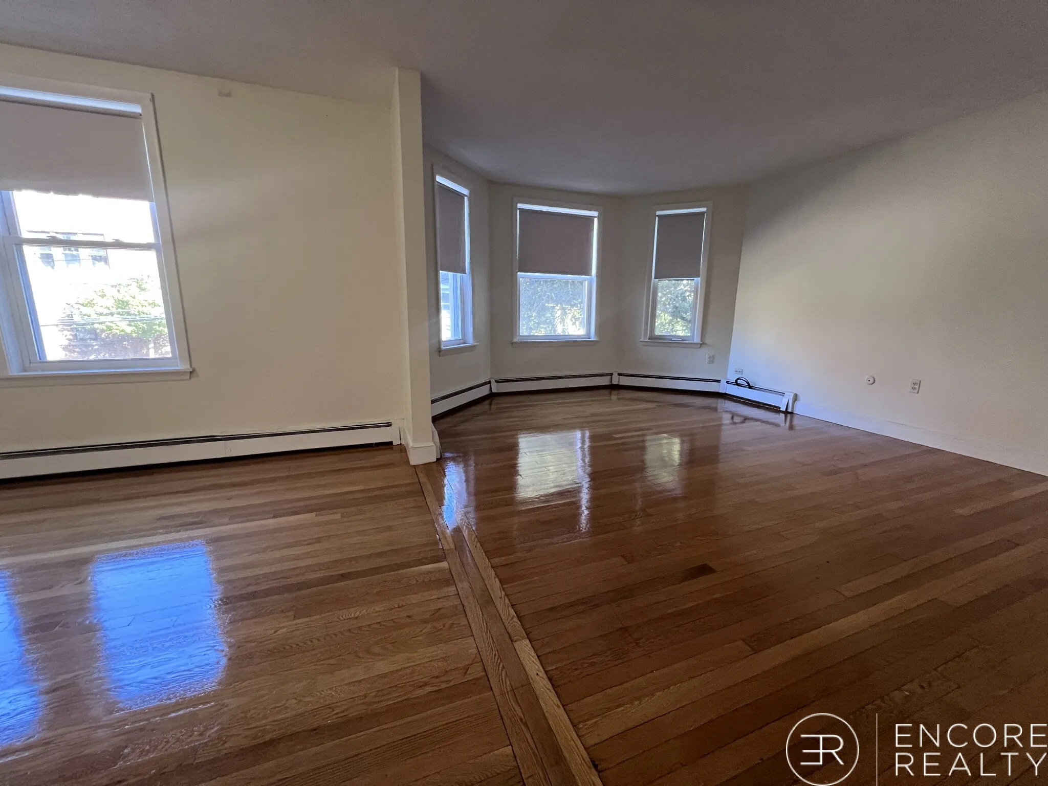 2 bed, 1 bath apartment for rent at 312 Tappan St Unit 3, Aspinwall Hill — photo 5 of 28