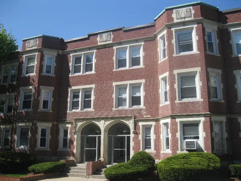 2 bed, 1 bath apartment for rent at 312 Tappan St Unit 3, Aspinwall Hill — photo 19 of 28