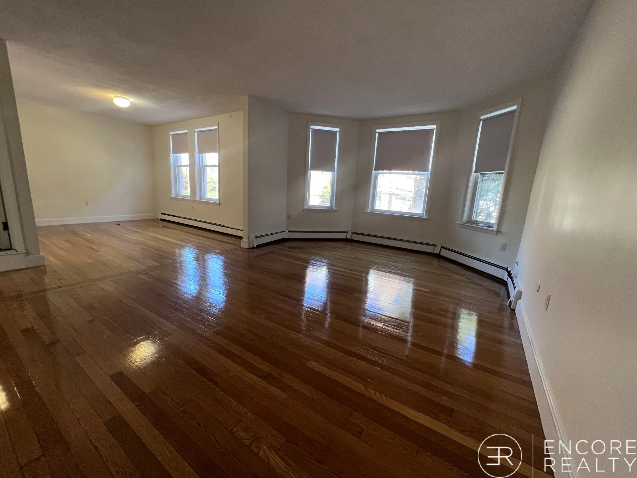 2 bed, 1 bath apartment for rent at 312 Tappan St Unit 3, Aspinwall Hill — photo 1 of 28