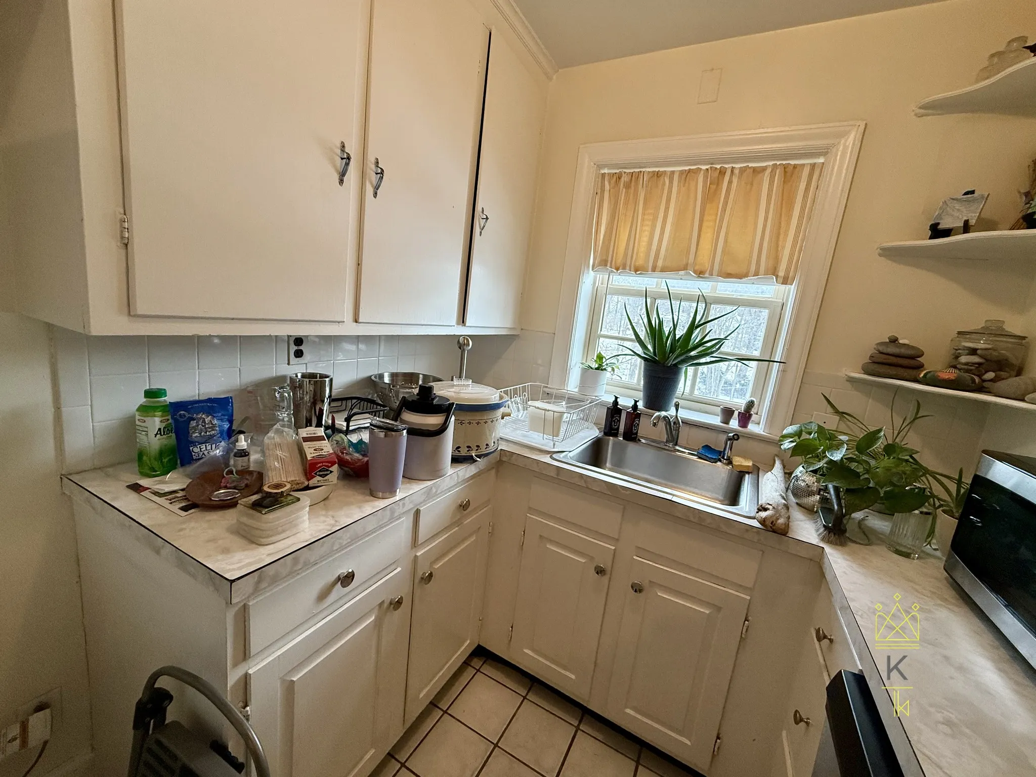 2 bed, 1 bath apartment for rent at 312 Washington St Unit 4-4, Wellesley — photo 2 of 12