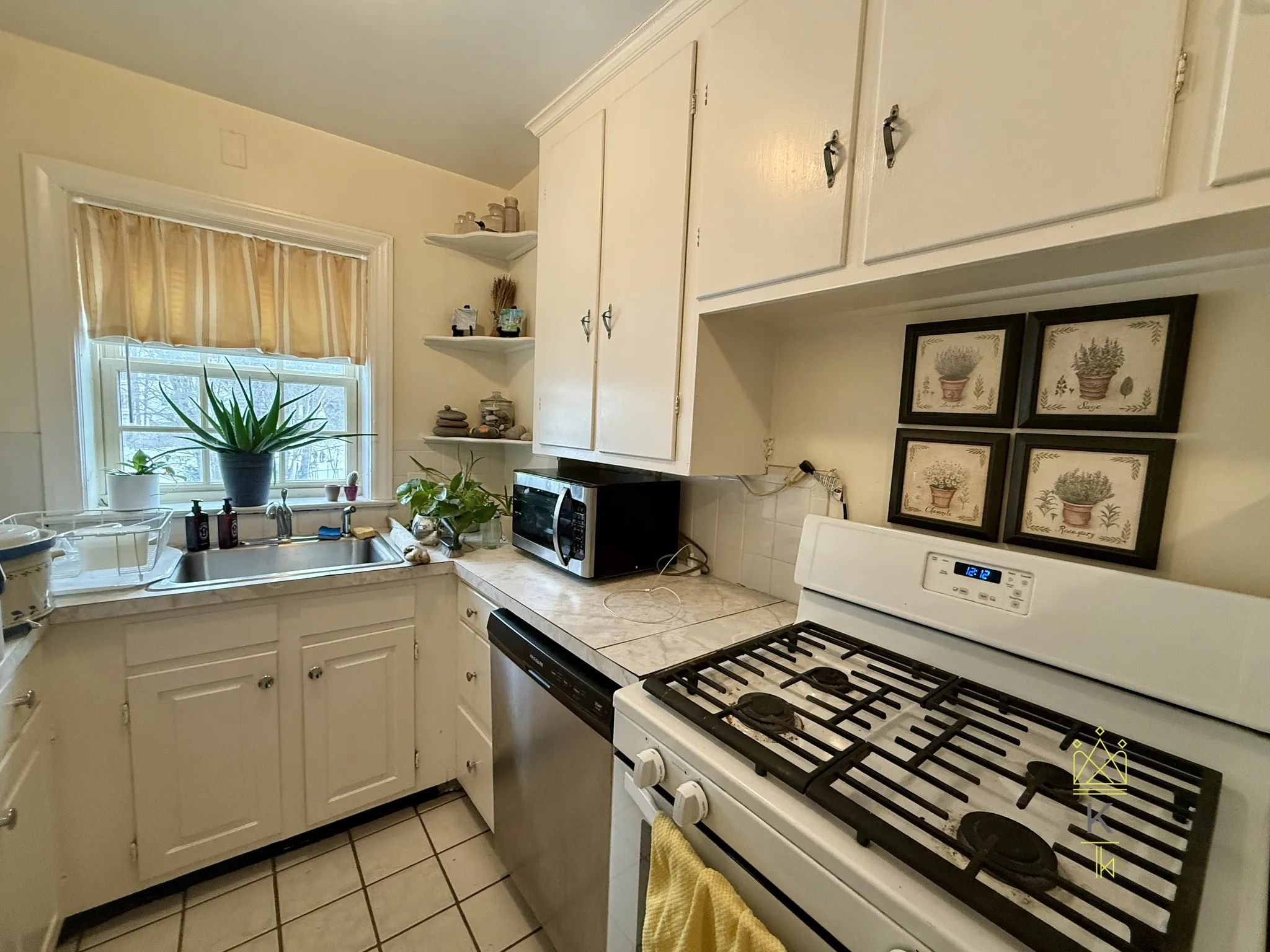2 bed, 1 bath apartment for rent at 312 Washington St Unit 4-4, Wellesley