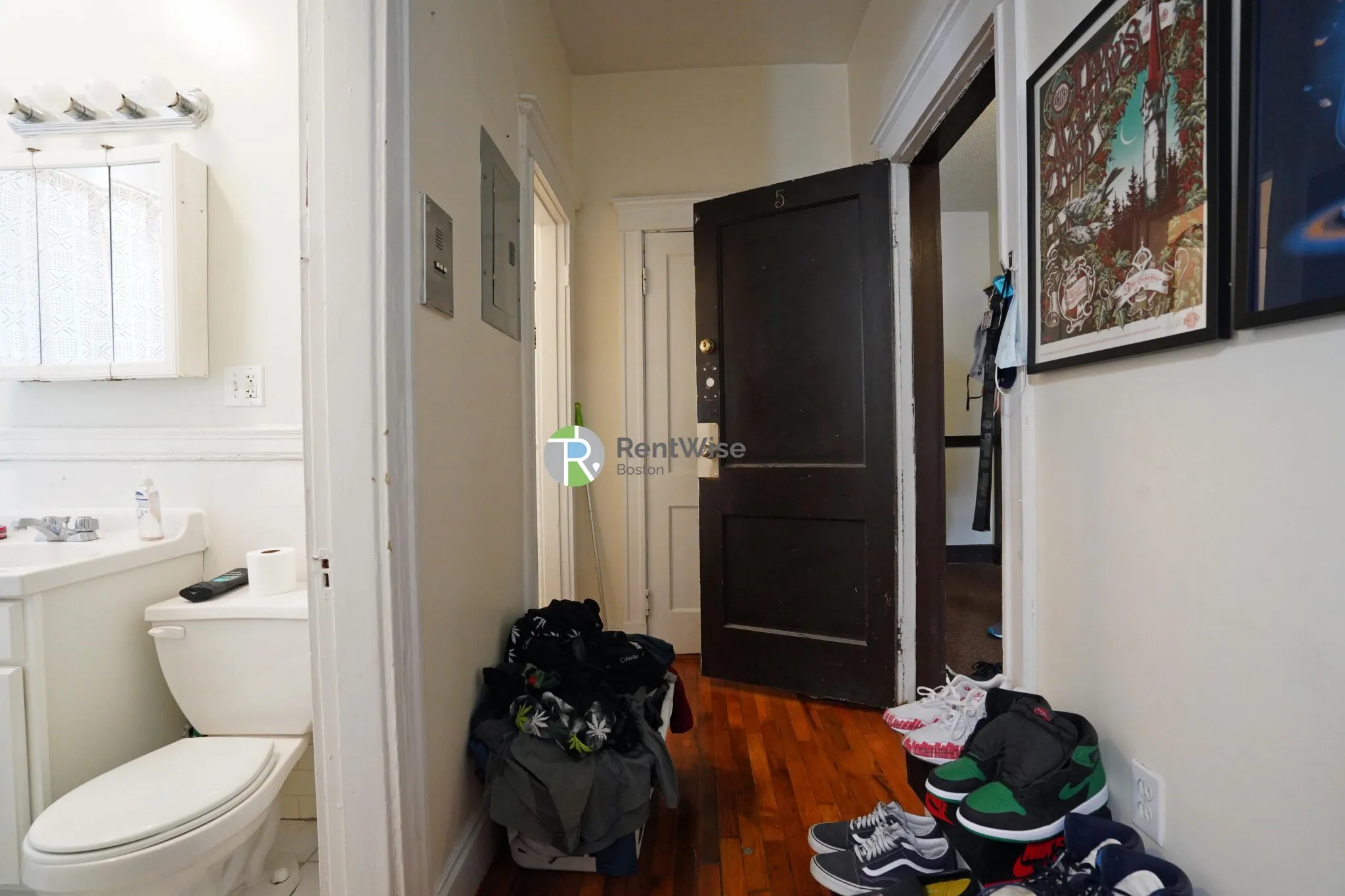 Studio bed, 1 bath apartment for rent at 313 Allston St Unit 5, Brighton — photo 4 of 8