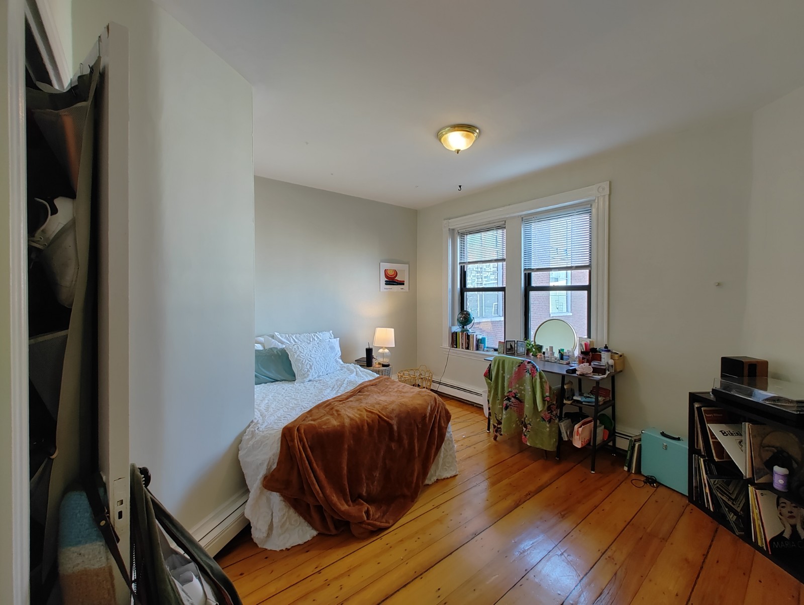 4 bed, 1 bath apartment for rent at 313 Cambridge St Unit U1, East Cambridge — photo 8 of 14