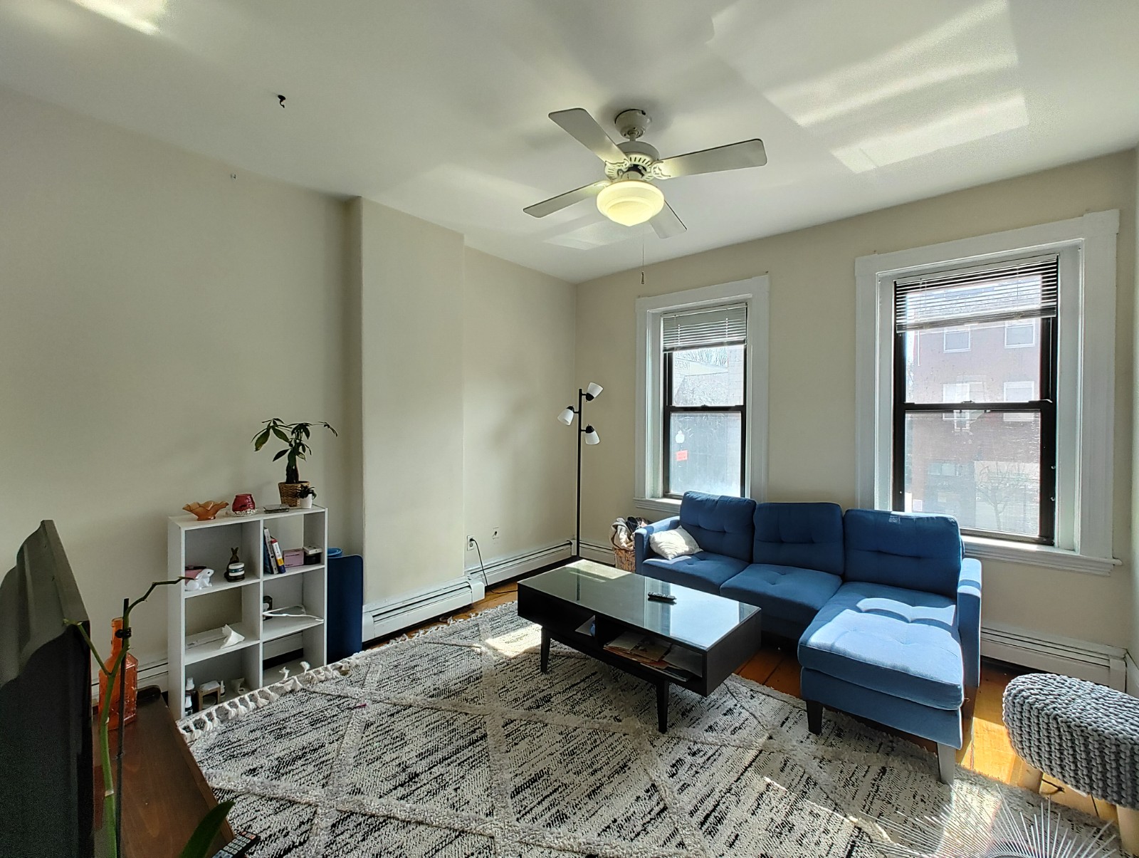 4 bed, 1 bath apartment for rent at 313 Cambridge St Unit U1, East Cambridge — photo 5 of 14