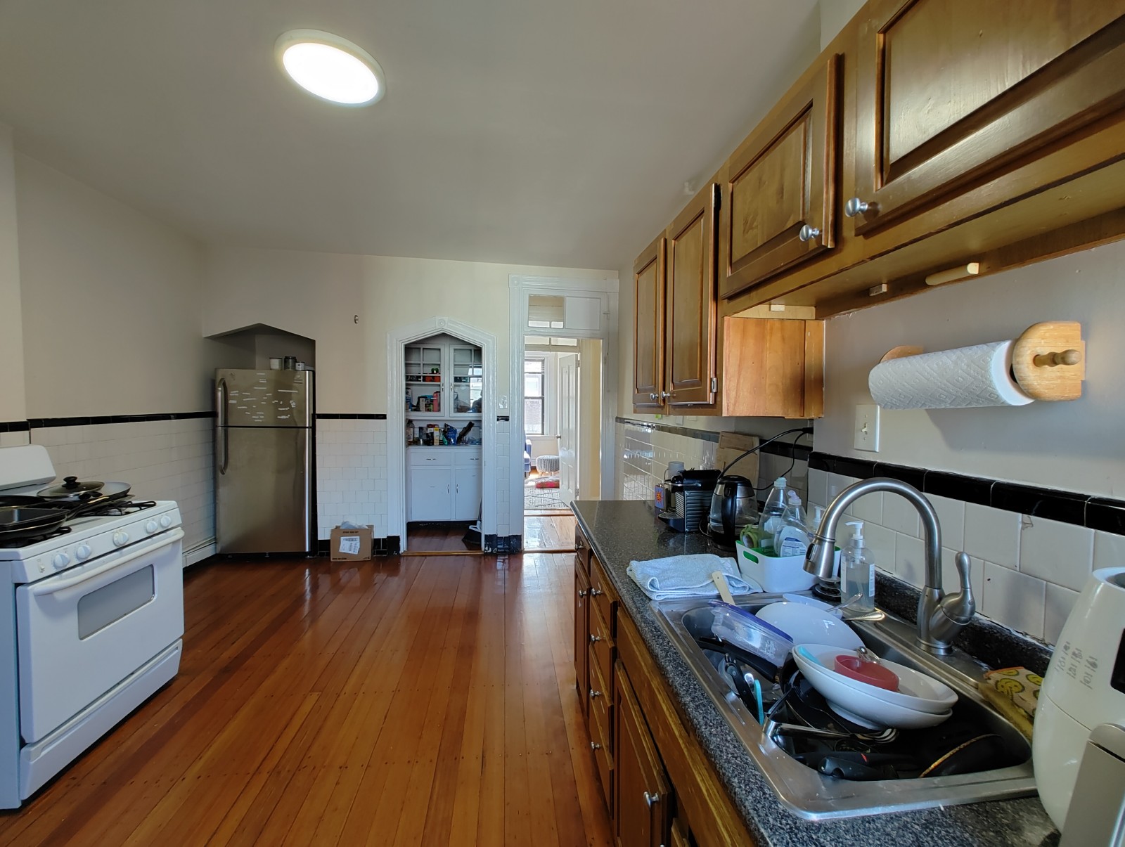 4 bed, 1 bath apartment for rent at 313 Cambridge St Unit U1, East Cambridge — photo 2 of 14