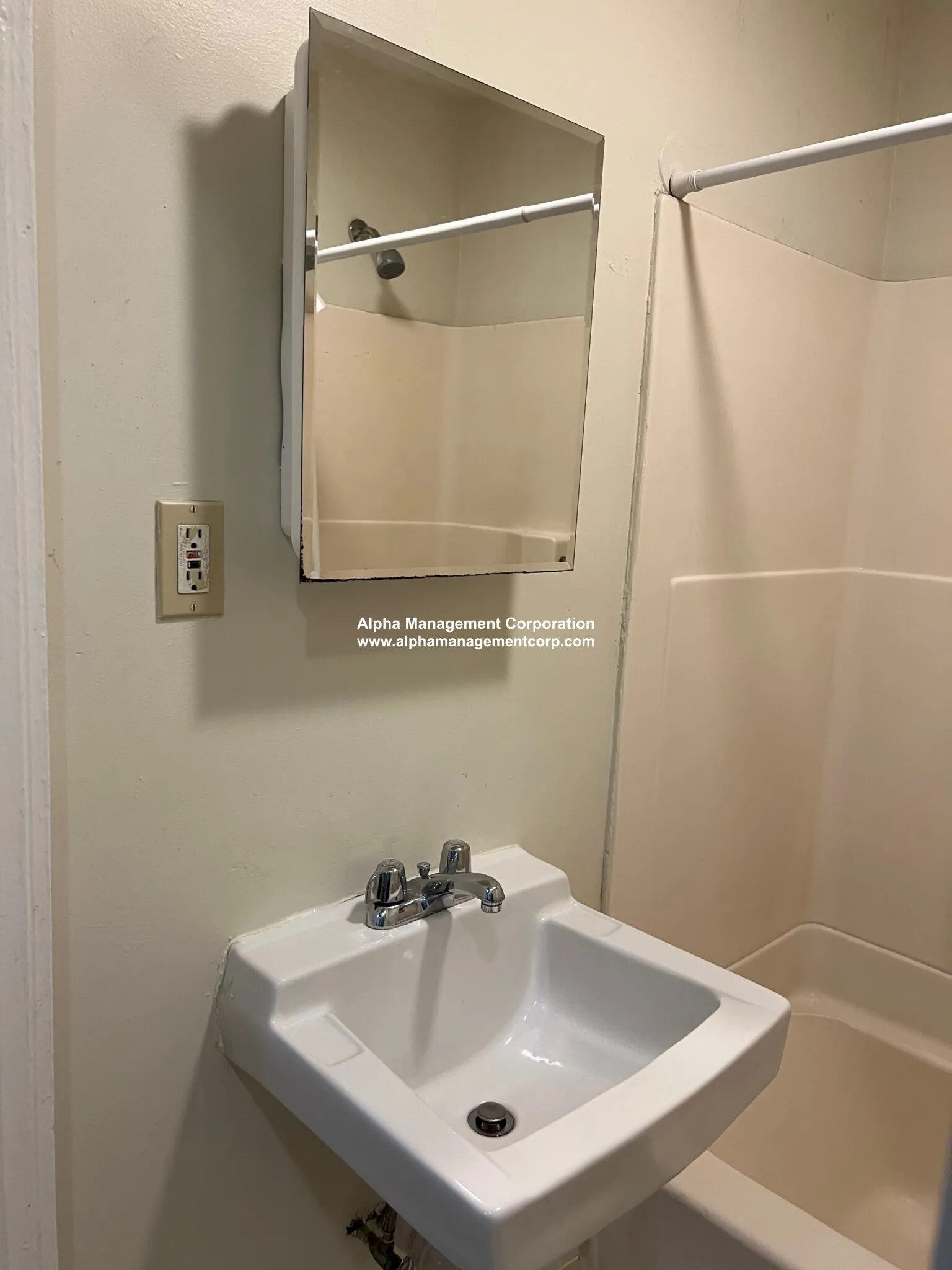 Studio bed, 1 bath apartment for rent at 313 Huntington Ave Unit 5a, Fenway — photo 3 of 6