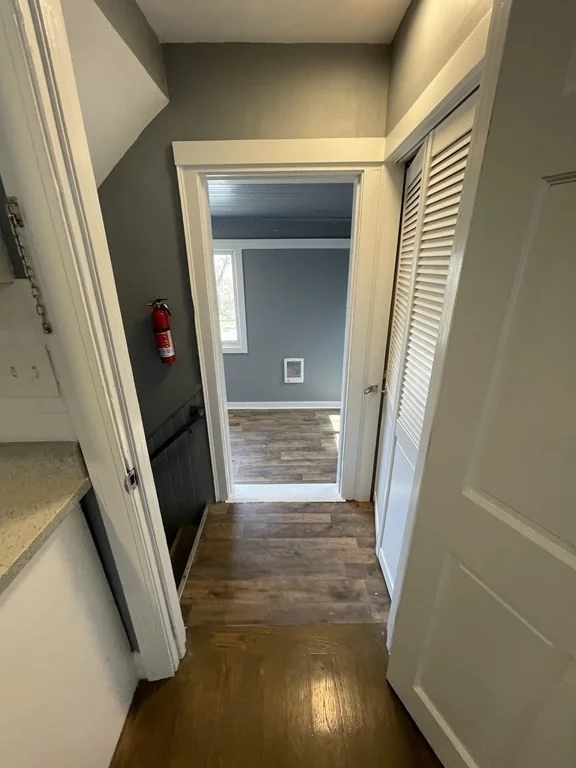 2 bed, 1 bath apartment for rent at 313 N Washington Unit 2, North Attleboro — photo 5 of 6