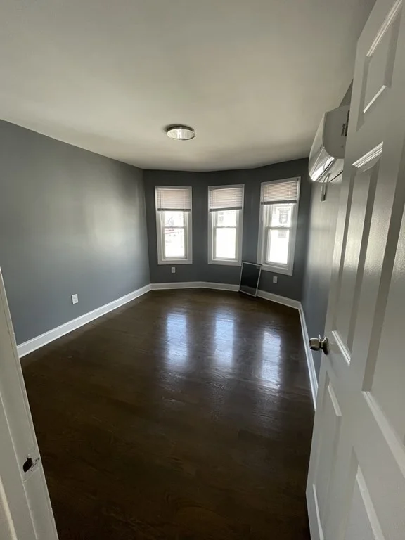 2 bed, 1 bath apartment for rent at 313 N Washington Unit 2, North Attleboro — photo 2 of 6