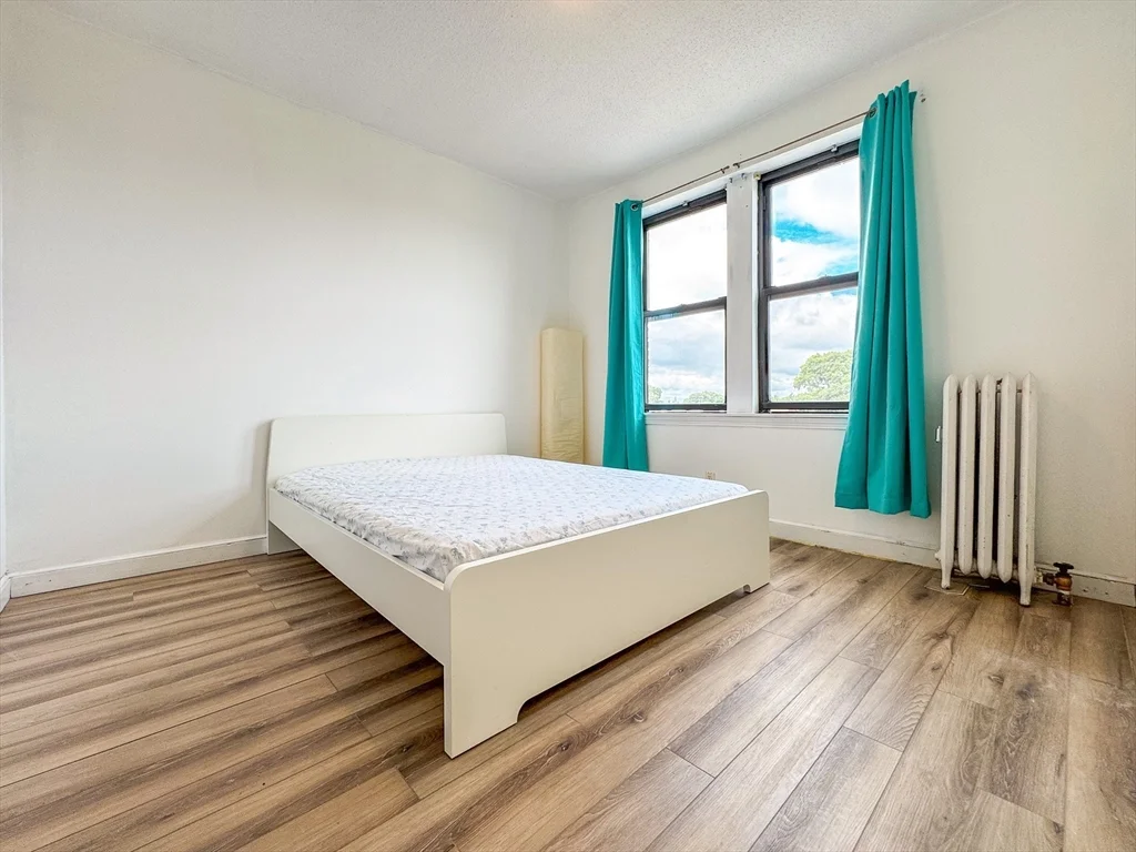 2 bed, 1 bath apartment for rent at 313 Summit Ave Unit 10, Brighton — photo 6 of 10