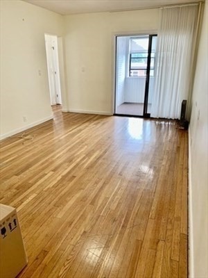2 bed, 1 bath apartment for rent at 313 Summit Ave Unit 6, Brighton — photo 3 of 8