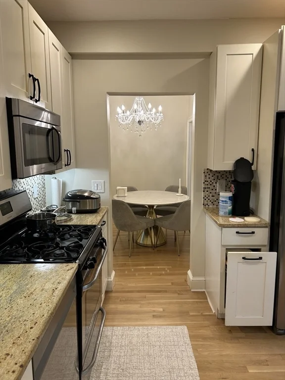 3 bed, 2 bath apartment for rent at 313 Tappan St Unit 3, Brookline Hills — photo 8 of 23