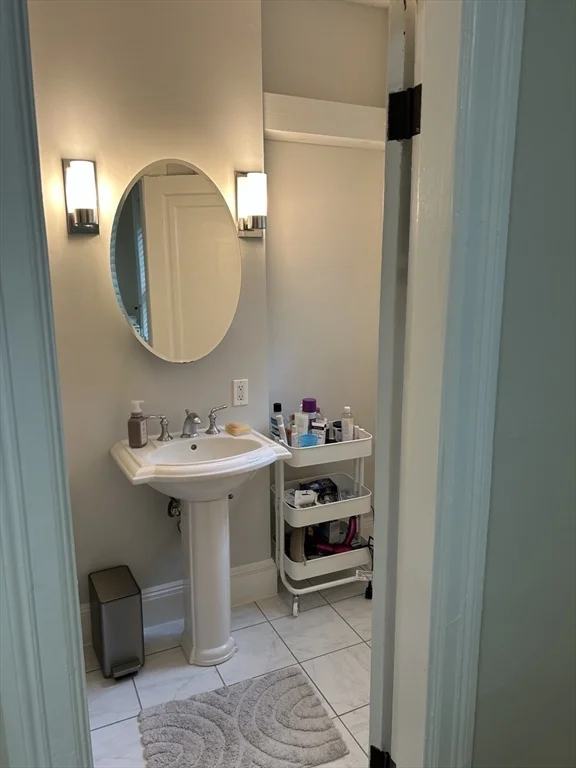 3 bed, 2 bath apartment for rent at 313 Tappan St Unit 3, Brookline Hills — photo 16 of 23