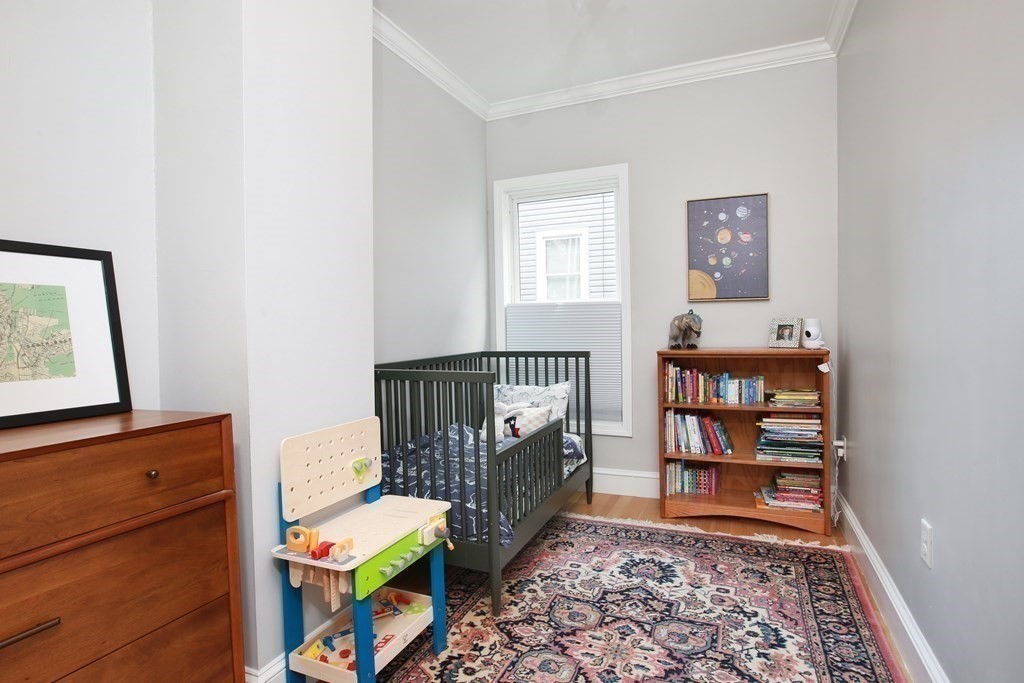 2 bed, 1 bath apartment for rent at 313 W 4th St Unit 1, South Boston — photo 6 of 7