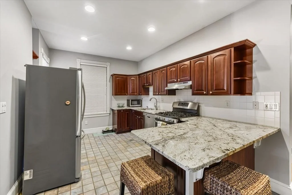 2 bed, 1 bath apartment for rent at 314 Bunker Hill St Unit 1, Boston — photo 4 of 15