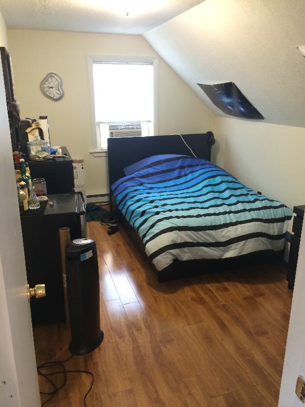 3 bed, 1 bath apartment for rent at 314 Centre St Unit 4, Jamaica Plain — photo 5 of 9