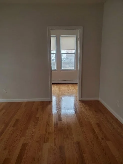 3 bed, 1 bath apartment for rent at 314 Fuller Unit 6, Boston — photo 10 of 11
