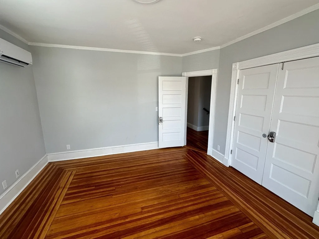 5 bed, 2 bath apartment for rent at 314 Massachusetts Ave Unit 2, Arlington — photo 10 of 28