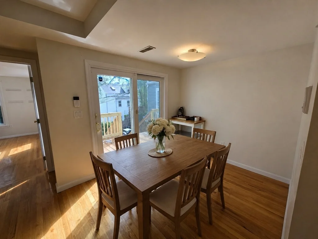 2 bed, 2 bath apartment for rent at 314 W 4th St Unit 3, South Boston — photo 8 of 19