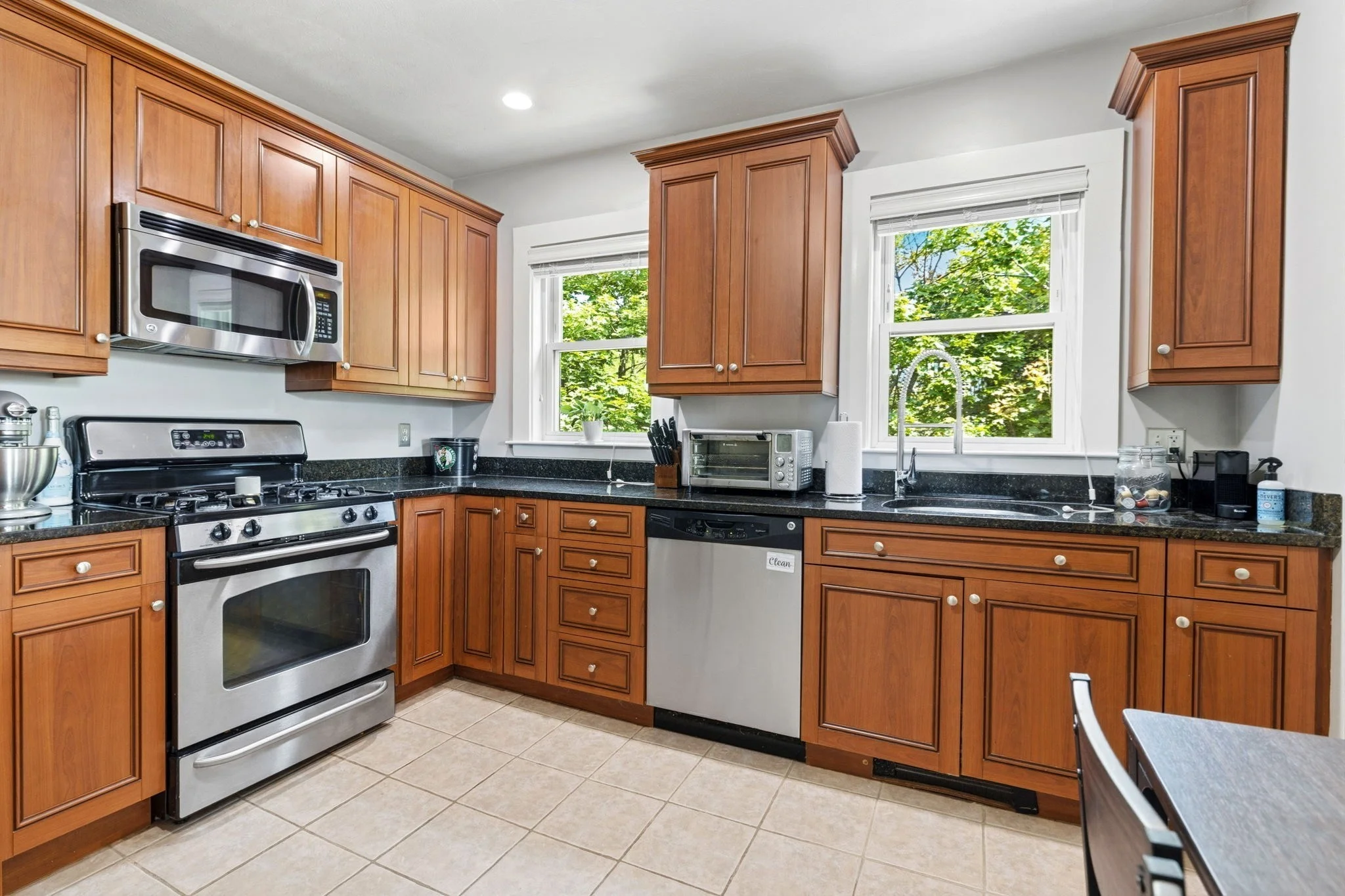 1 bed, 1 bath apartment for rent at 314 Water St Unit 6, Wakefield — photo 3 of 13
