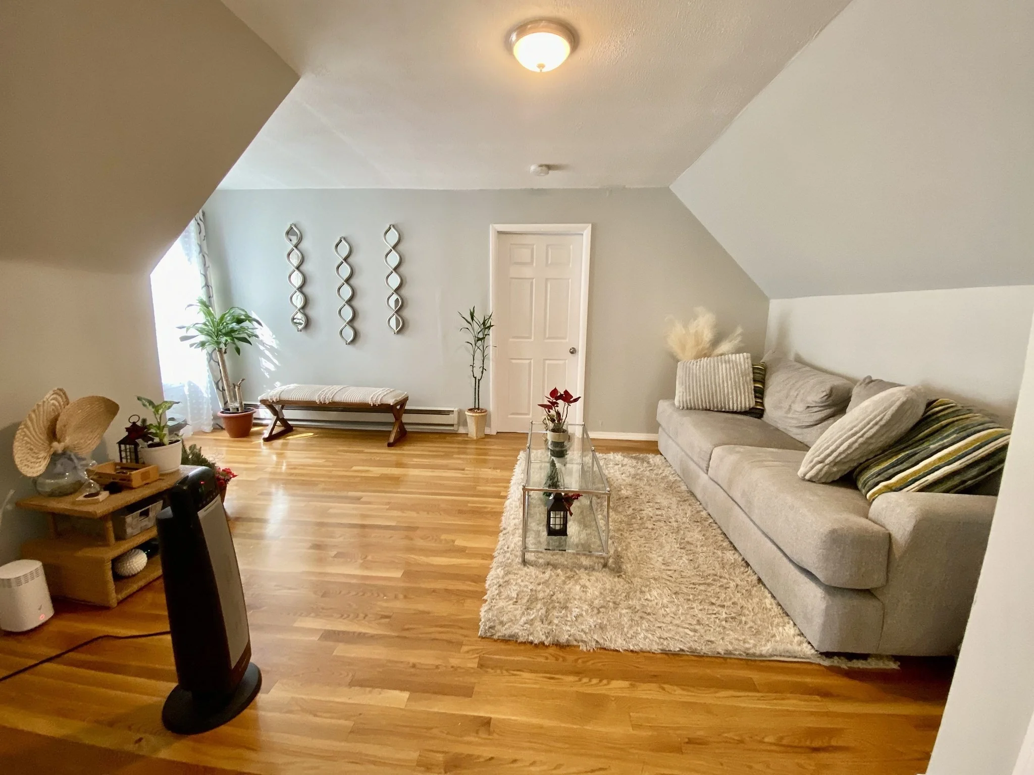 2 bed, 1 bath apartment for rent at 3140 Washington St Unit 4, Jamaica Plain