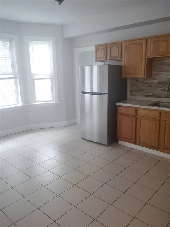 4 bed, 1 bath apartment for rent at 3145 Washington Unit 2, Jamaica Plain — photo 10 of 11