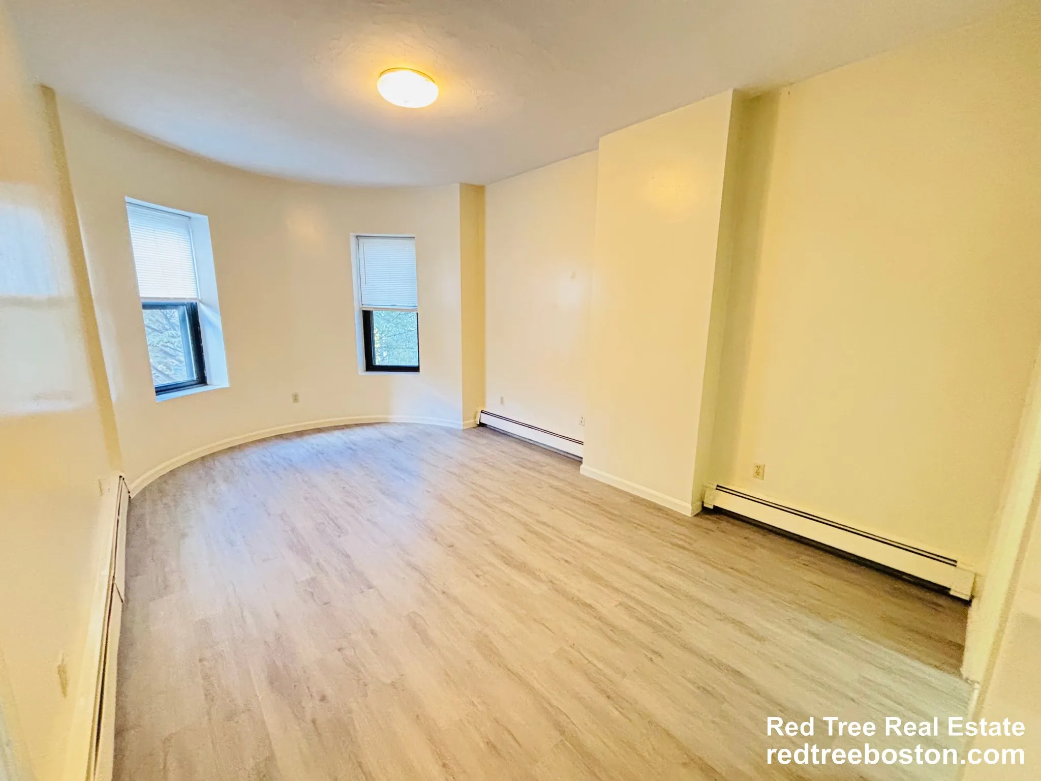 3 bed, 1.5 bath apartment for rent at 3146 Washington St Unit 2, Jamaica Plain — photo 3 of 14