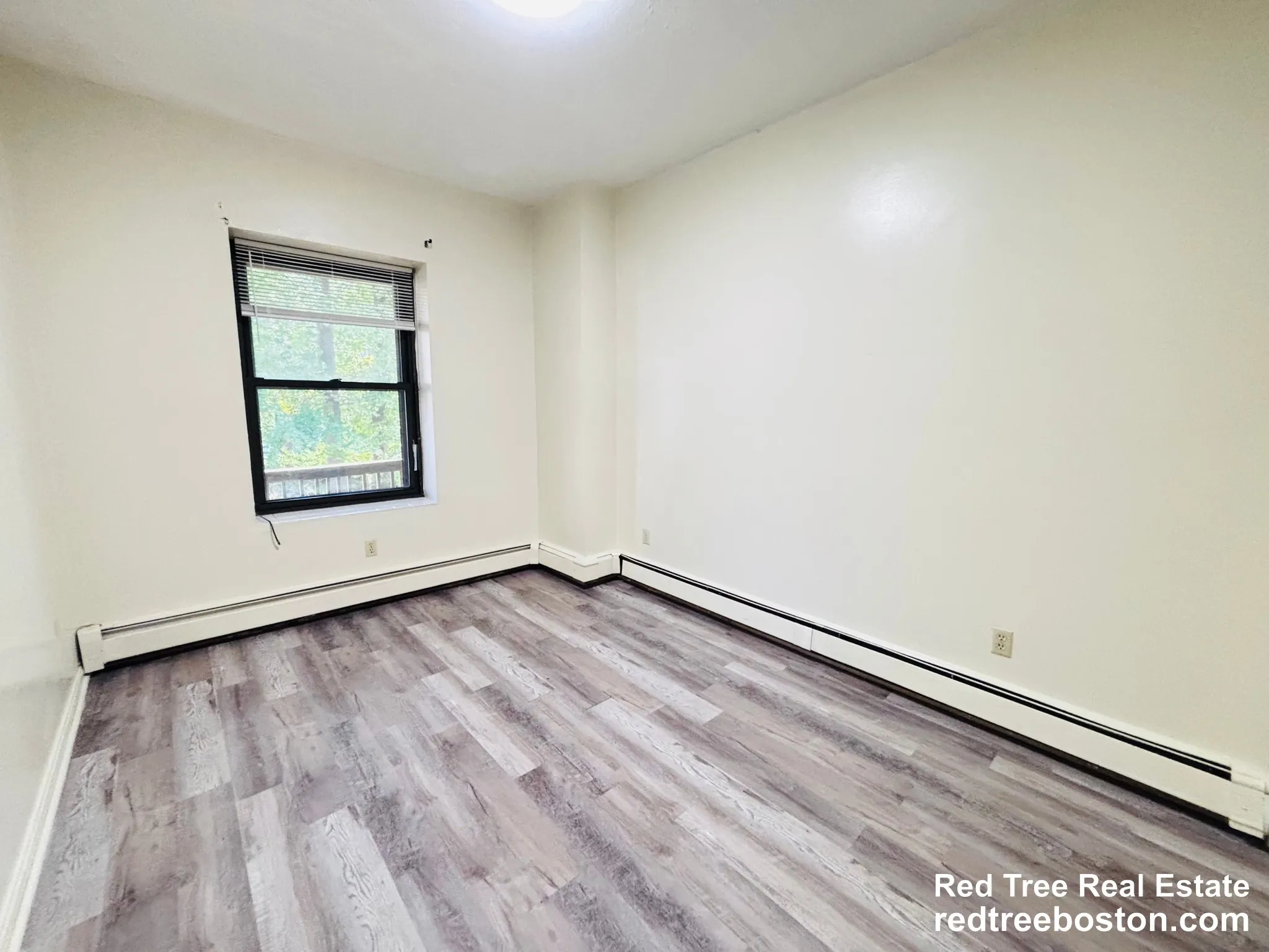 3 bed, 1.5 bath apartment for rent at 3146 Washington St Unit 2, Jamaica Plain — photo 10 of 14