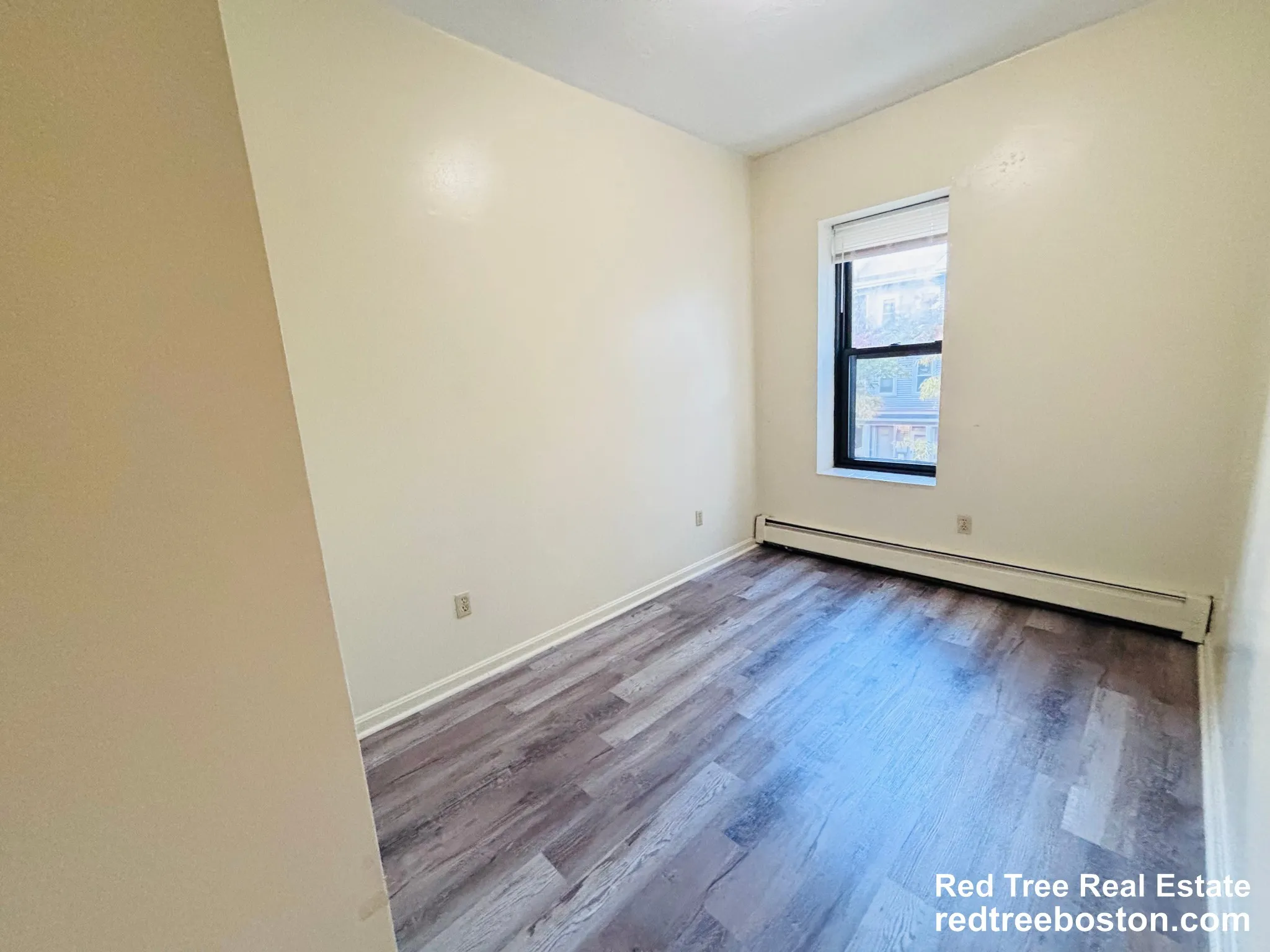 3 bed, 1.5 bath apartment for rent at 3146 Washington St Unit 2, Jamaica Plain — photo 5 of 14