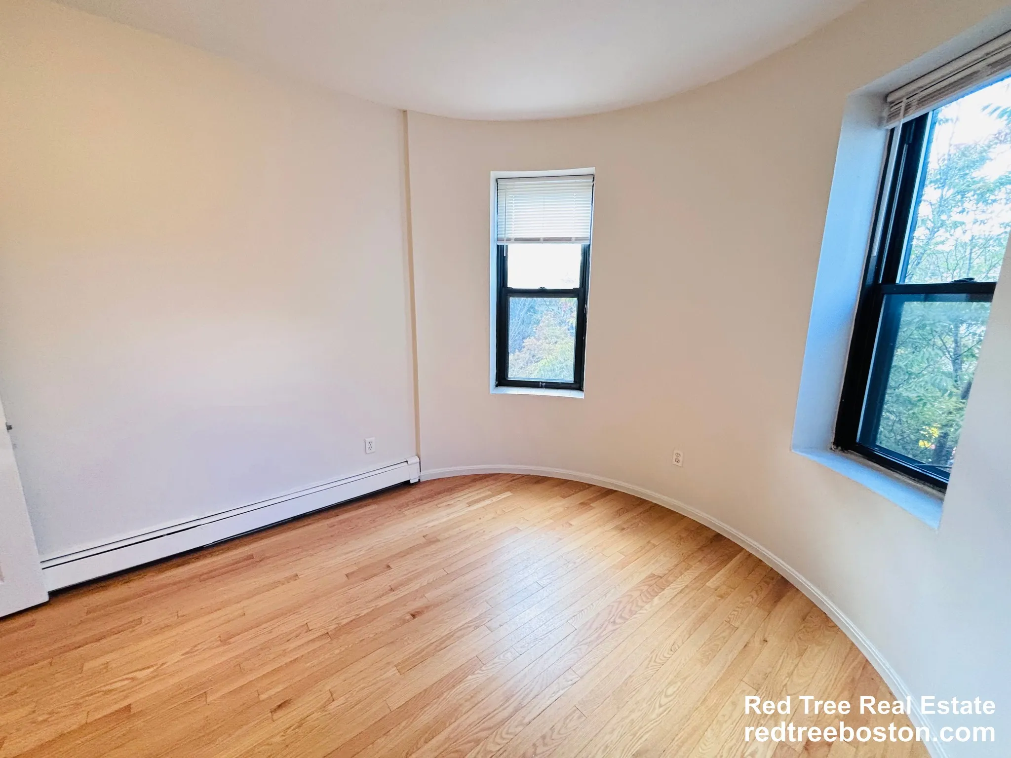 3 bed, 1.5 bath apartment for rent at 3146 Washington St Unit 3, Jamaica Plain — photo 11 of 16