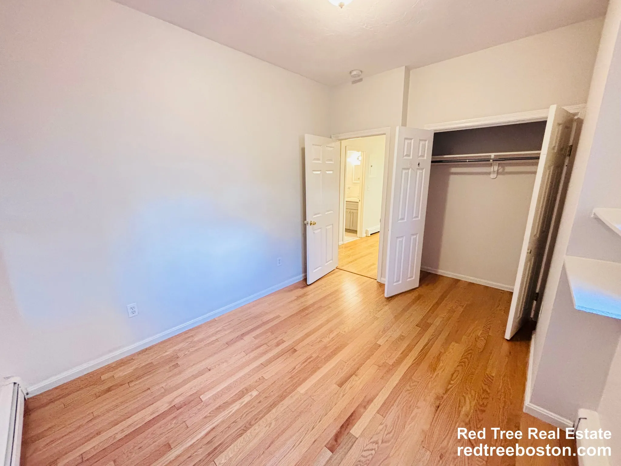 3 bed, 1.5 bath apartment for rent at 3146 Washington St Unit 3, Jamaica Plain — photo 4 of 16