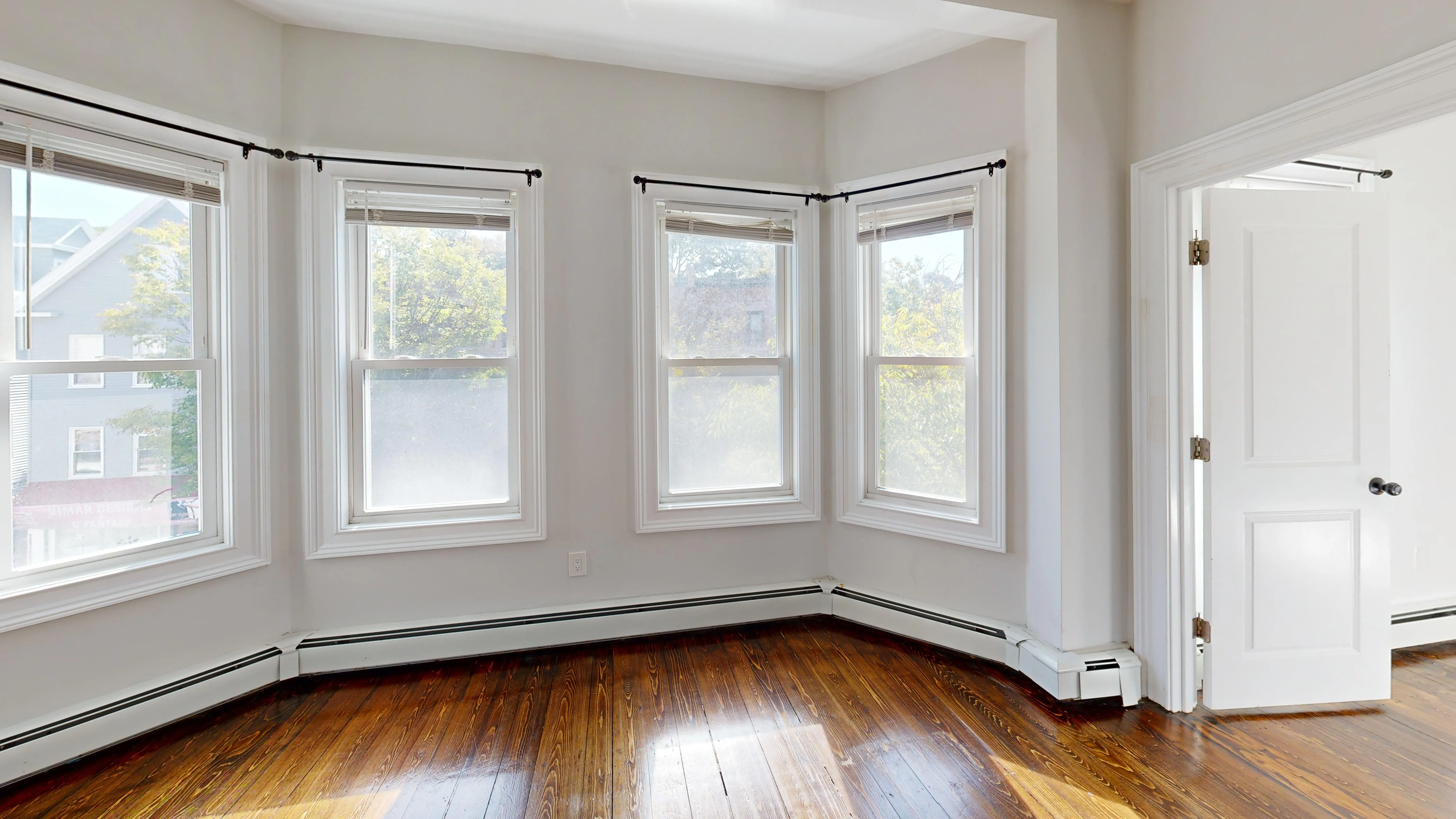 4 bed, 1 bath apartment for rent at 3147-3149 Washington St Unit 3, Jamaica Plain — photo 6 of 14