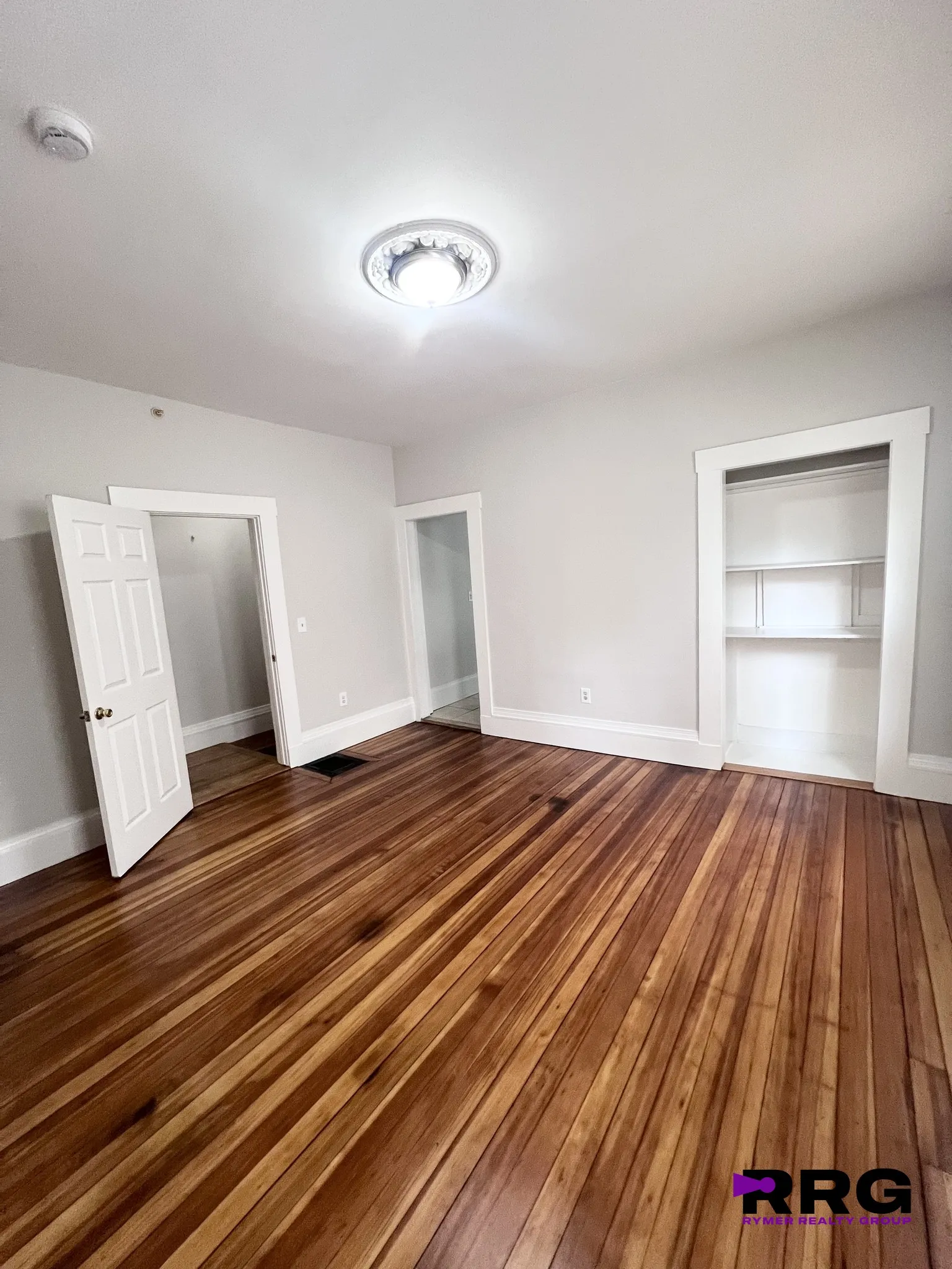 3 bed, 1 bath apartment for rent at 3147-3149 Washington St Unit 1, Jamaica Plain — photo 6 of 21