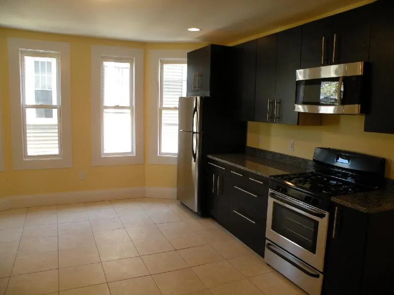 3 bed, 1 bath apartment for rent at 3147-3149 Washington St Unit 1, Jamaica Plain — photo 16 of 21